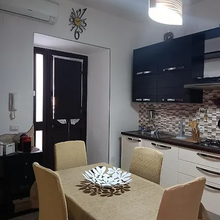 Delilah's House * Catânia